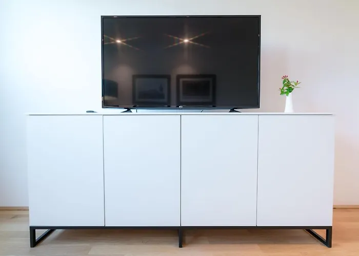 Residence, Hietzing - Schoenbrunn 4*