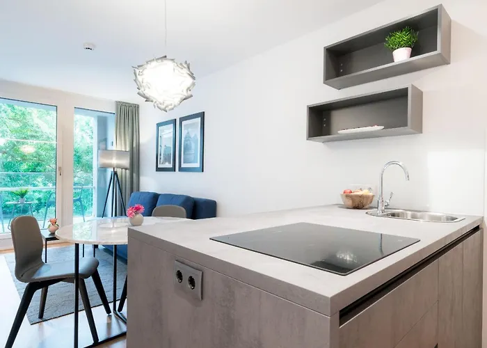 Residence, Hietzing - Schoenbrunn 4*