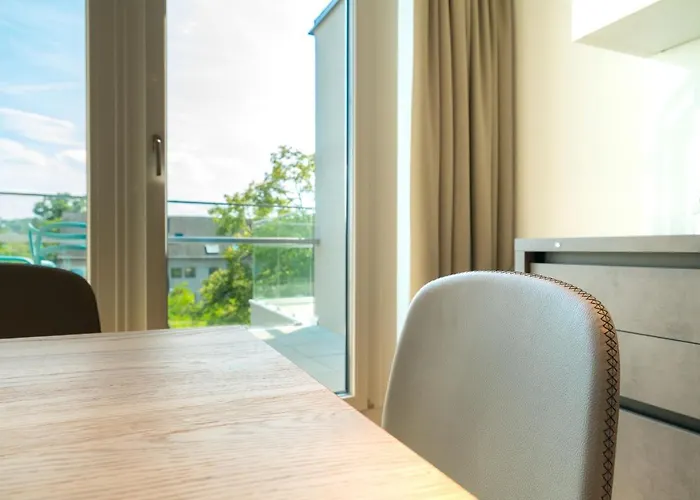 Residence, Hietzing - Schoenbrunn 4*